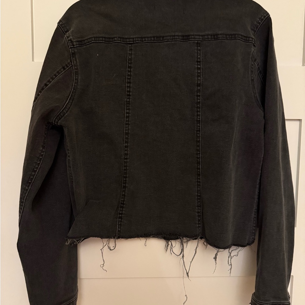 Buffalo David Bitton Women's Black frayed Denim Jacket size L - Picture 3 of 6